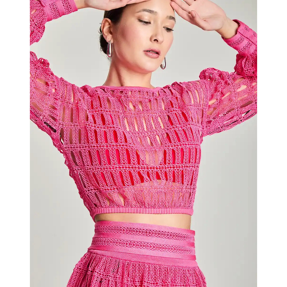 Blusa Manga Longa Guipure Trama Bite