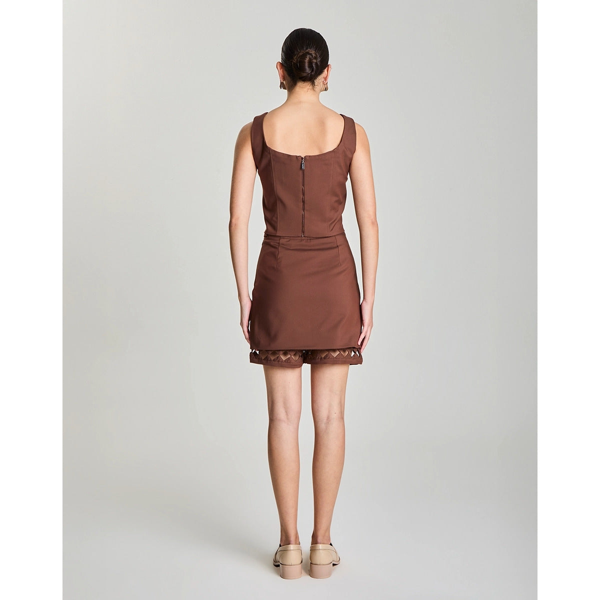 Short Saia Icones Vazados Demeter Marrom