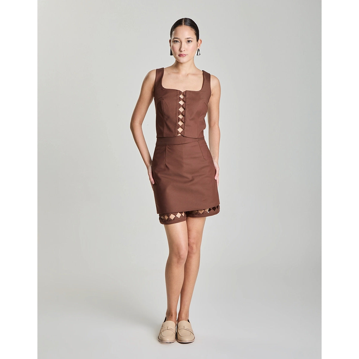 Short Saia Icones Vazados Demeter Marrom