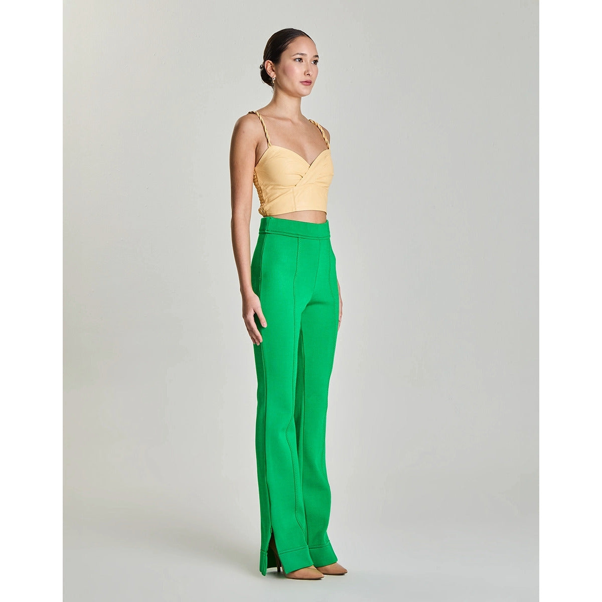 Calça Flare de Alfaiataria em Trico Pavo