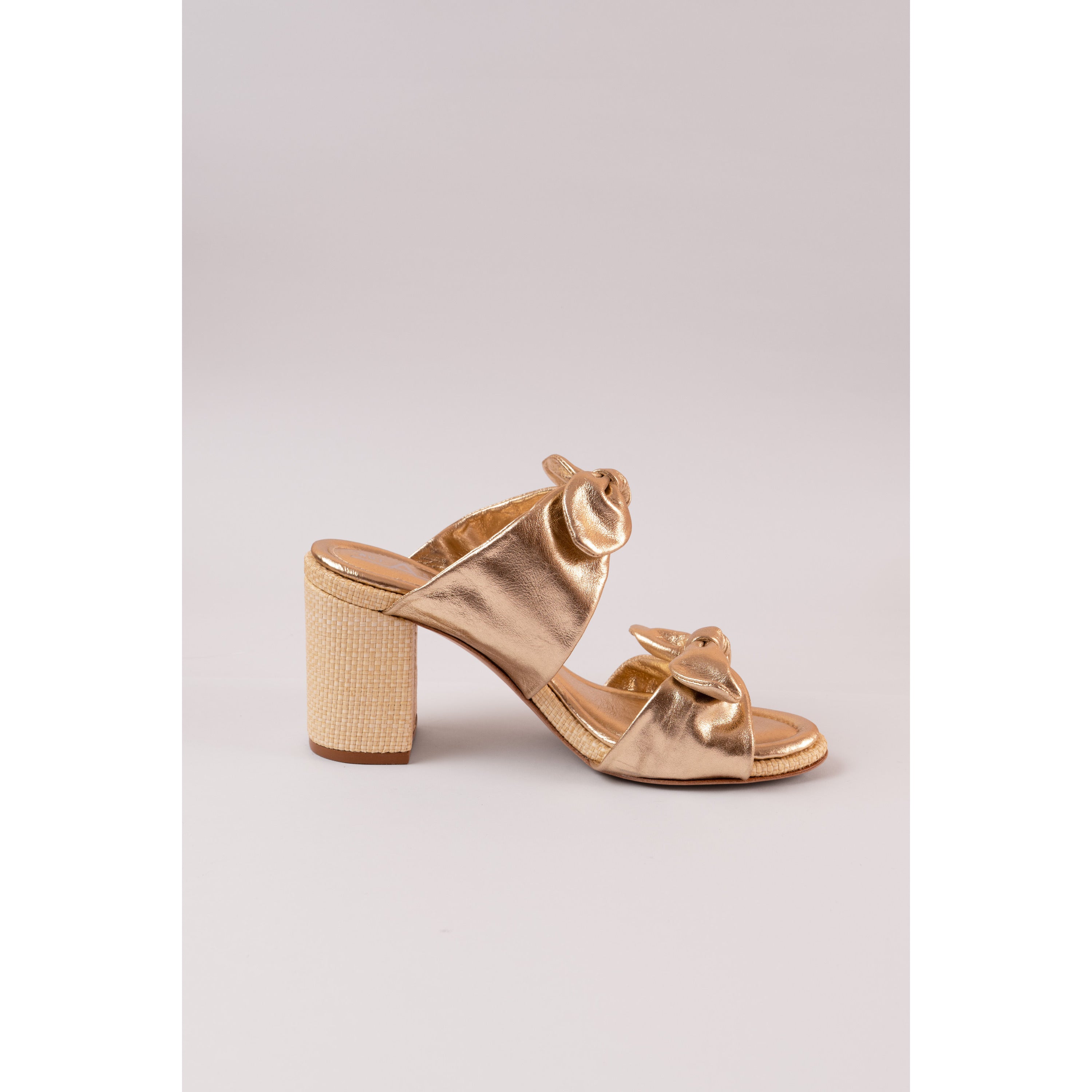 Sandalia Borboleta Ouro I Not a Shoe