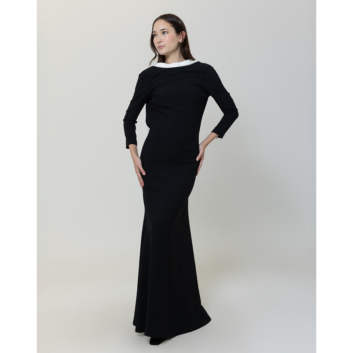 Vestido Longo Preto Manga Longa